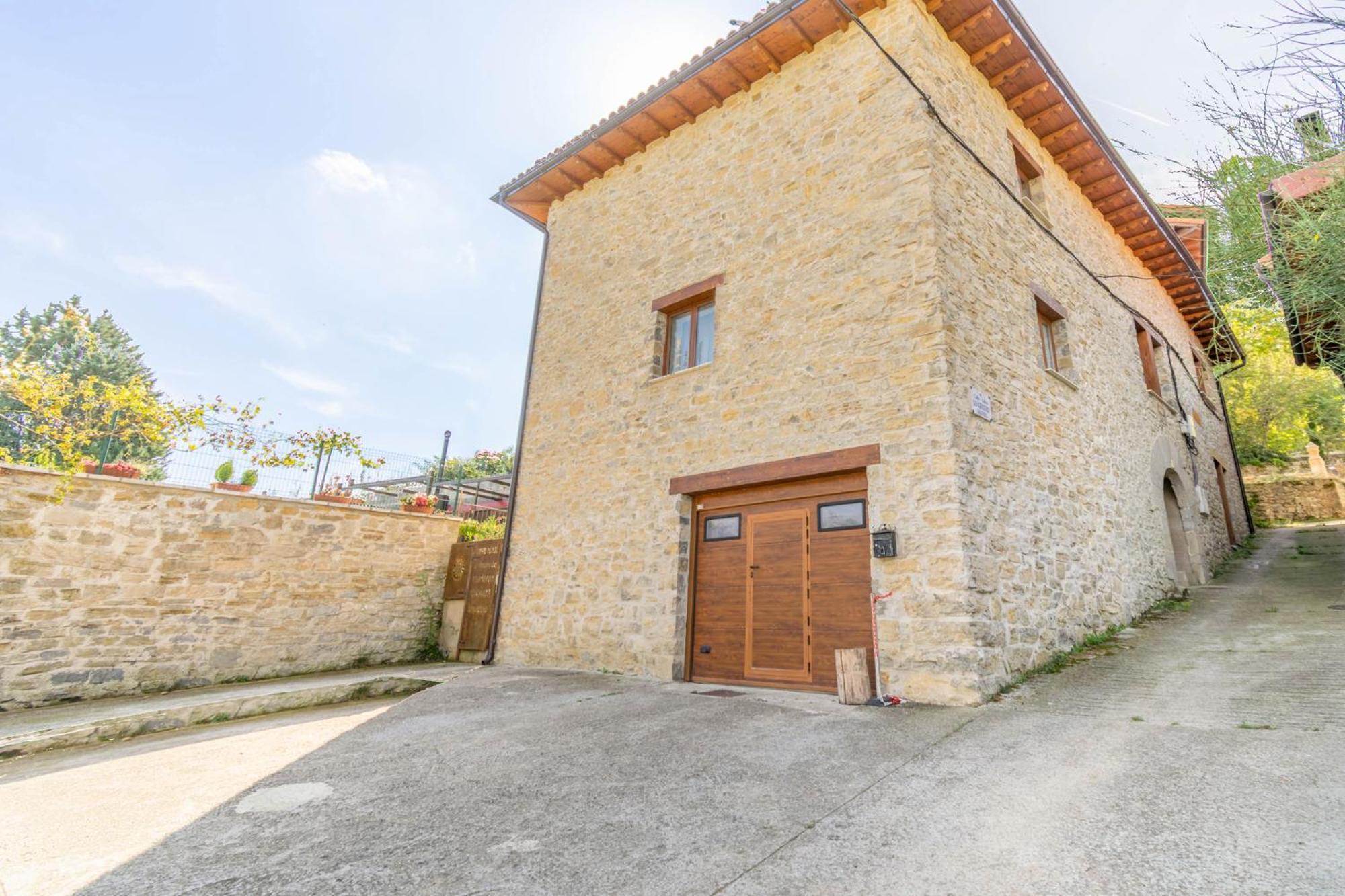 Acogedora Casa Rural Con Jardin Y Barbacoa Proxima A Pamplona Ilzarbe Exteriör bild